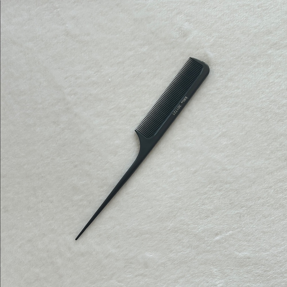 Ion Black Tail Comb NWOT